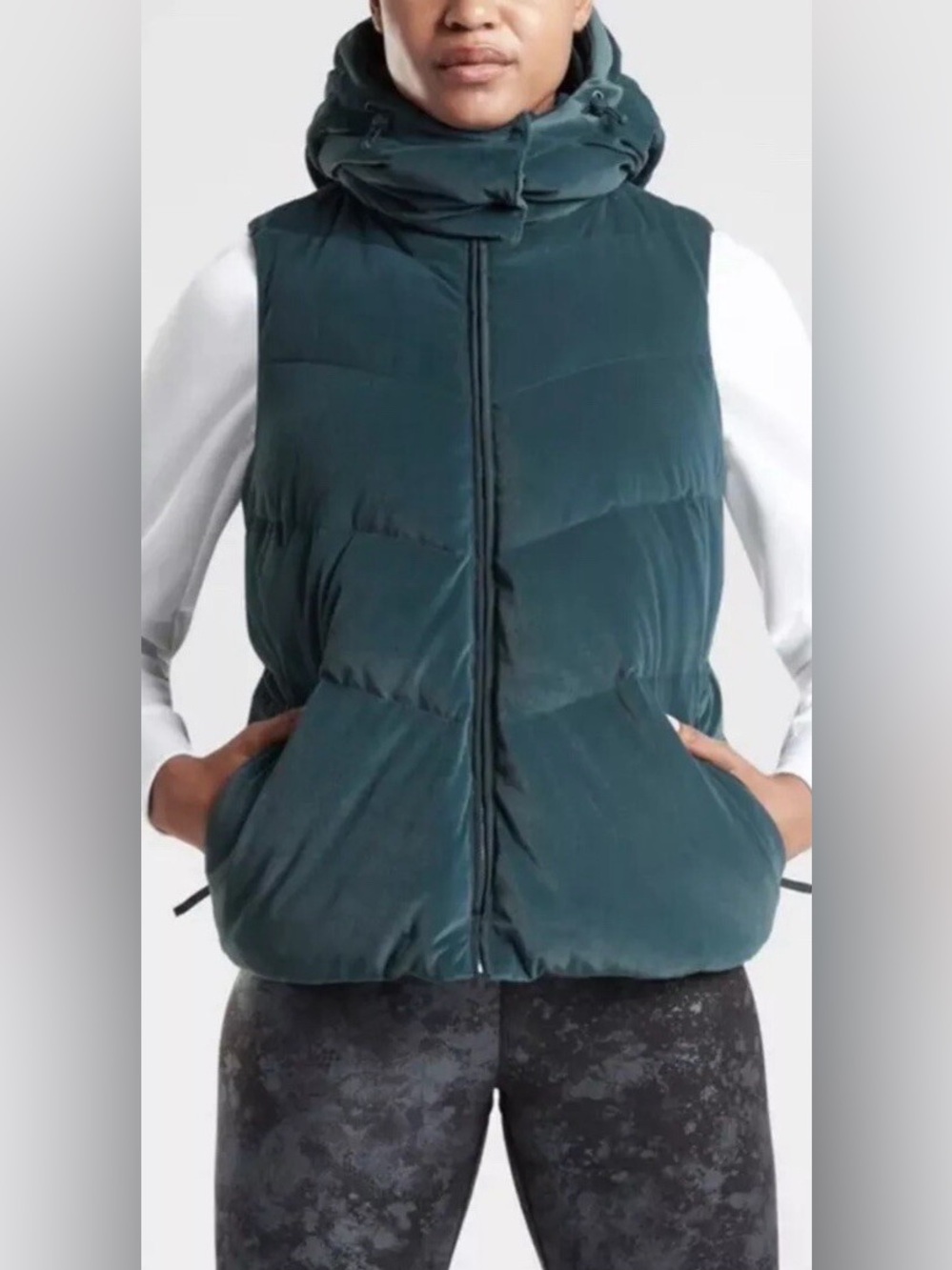 Athleta Lofty Velvet Goose Down Puffer Vest in Nordic Teal